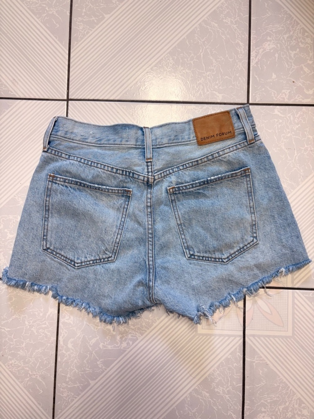 Aritzia Denim Forum Shorts - Picture 2 of 6